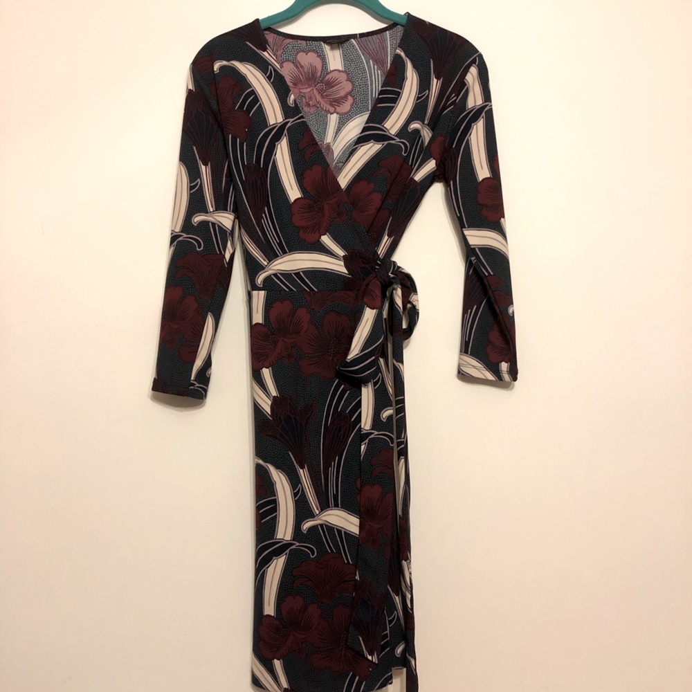 Ann Taylor Floral Pattern Wrap Dress EUC